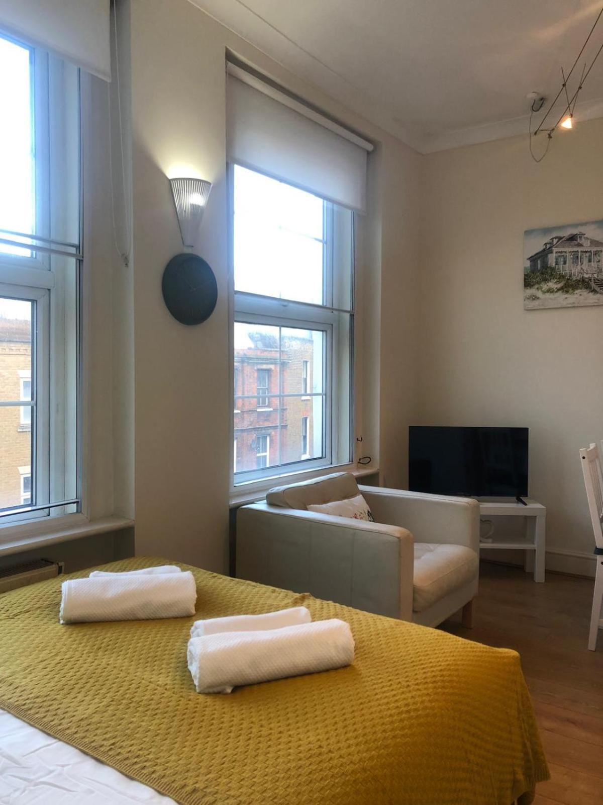 Bright And Cozy Entire Flat Near Euston Station And Ucl Hospital Apartamento Londres Exterior foto