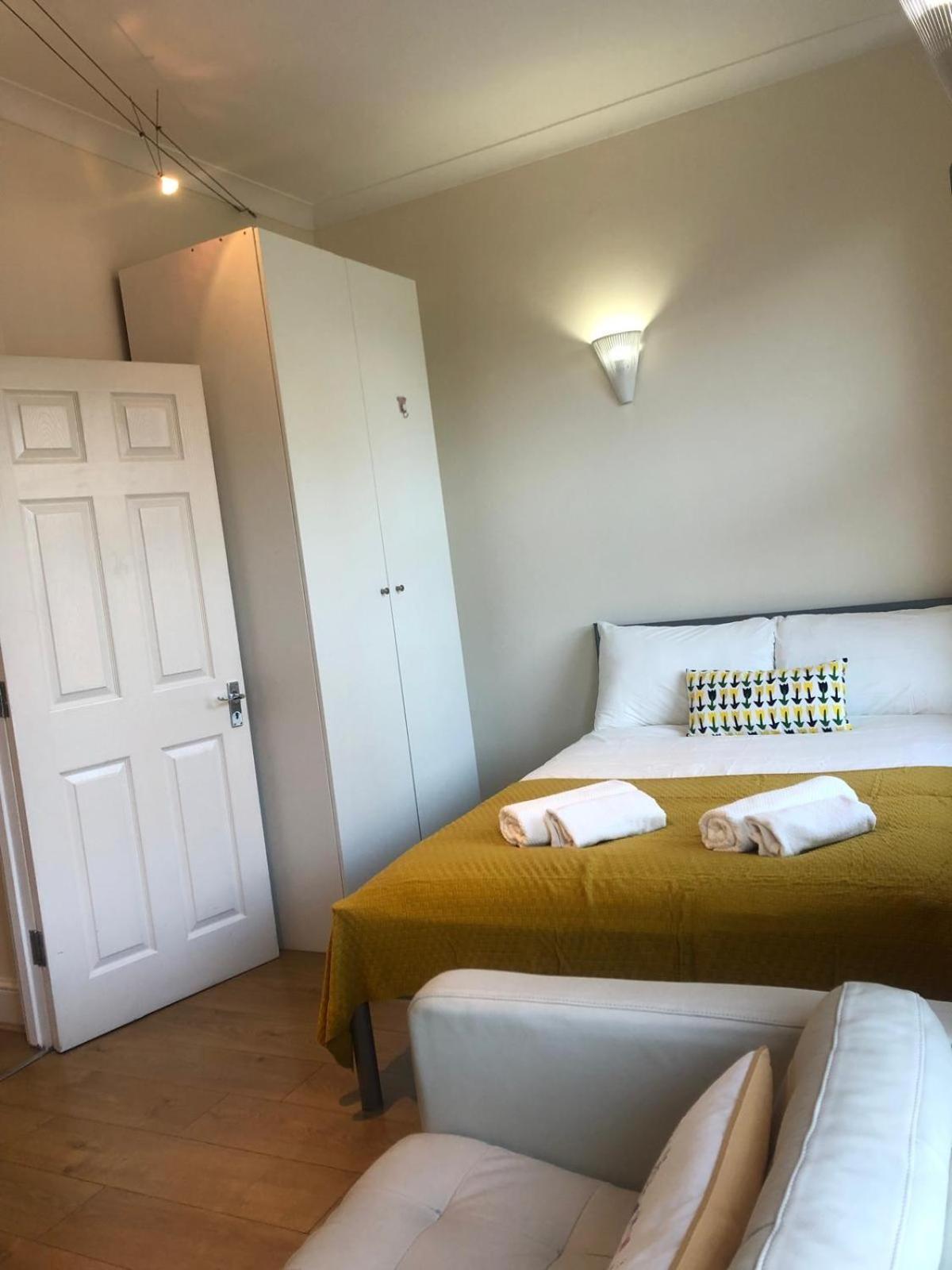 Bright And Cozy Entire Flat Near Euston Station And Ucl Hospital Apartamento Londres Exterior foto